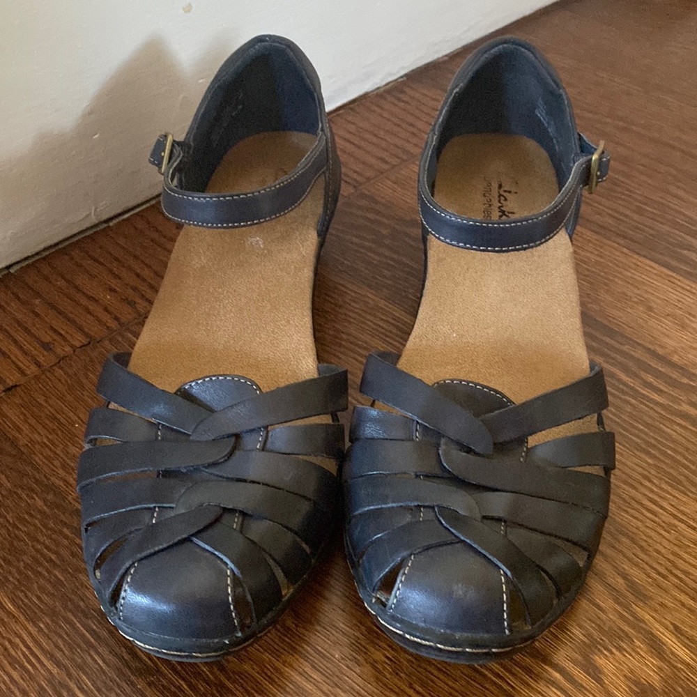 Clarks Bendables Wendy Land Sandals - 10, Navy
